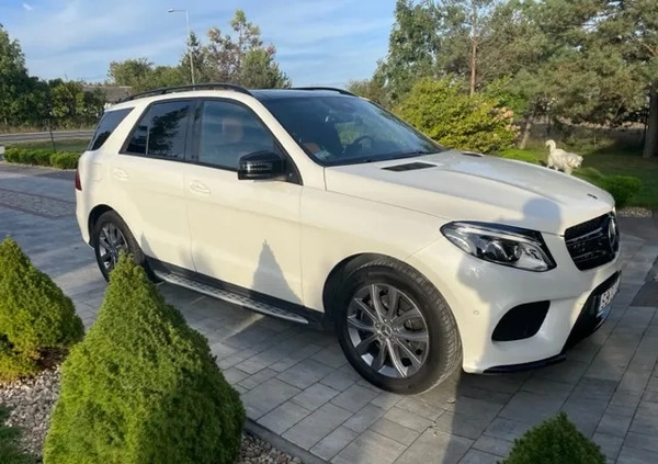 Mercedes-Benz GLE cena 196600 przebieg: 154000, rok produkcji 2018 z Kielce małe 79